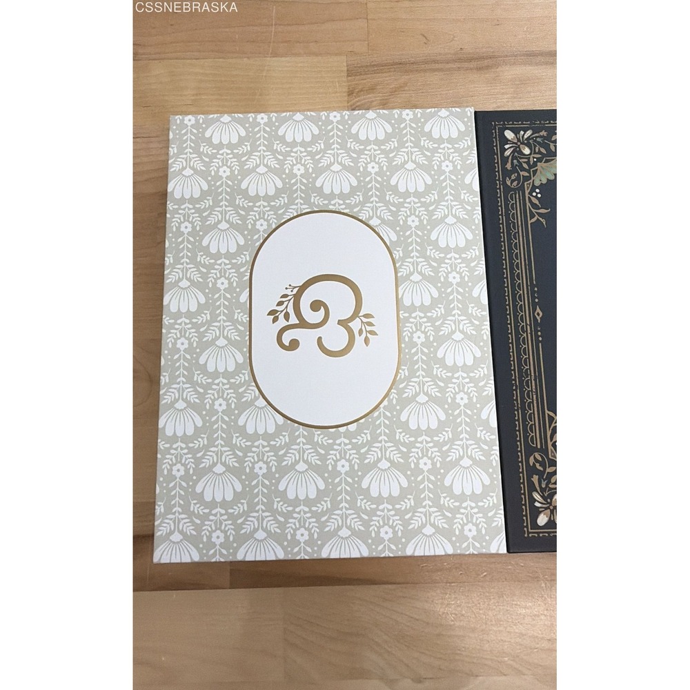Archer & Olive Notebook Lot 2 Pieces Floral Still Life Embroidered A5 Journals - Picture 3 of 9